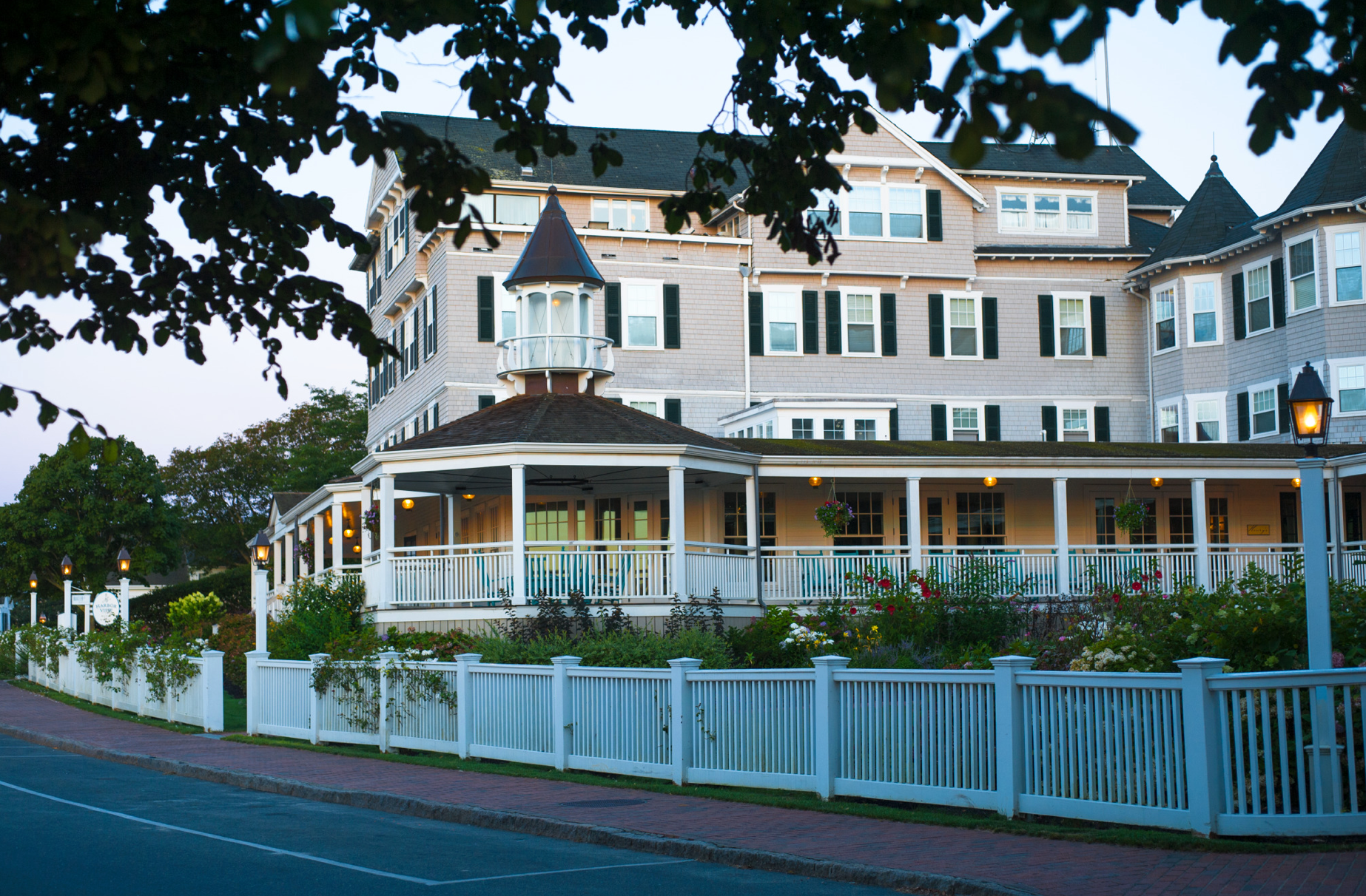 We Found Low-Key Mini Moon Bliss — And Some History — In This Martha’s Vineyard Town
